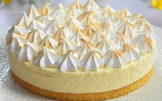 Gâteau Nuage au Citron Meringué