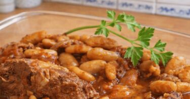  Ragoût d’Agneau aux Haricots à l’Ail