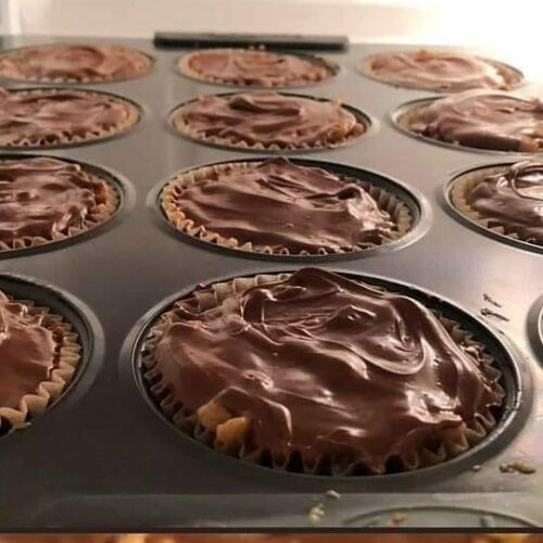 Boules de Beurre de Cacahuète au Chocolat et aux Rice Krispies