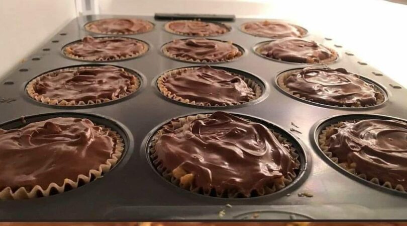 Boules de Beurre de Cacahuète au Chocolat et aux Rice Krispies