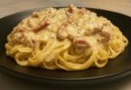 pâtes à la crème et lardons fumé - Recettes de plats faciles
