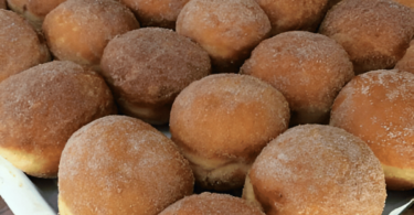 Petits Beignets au Chocolat