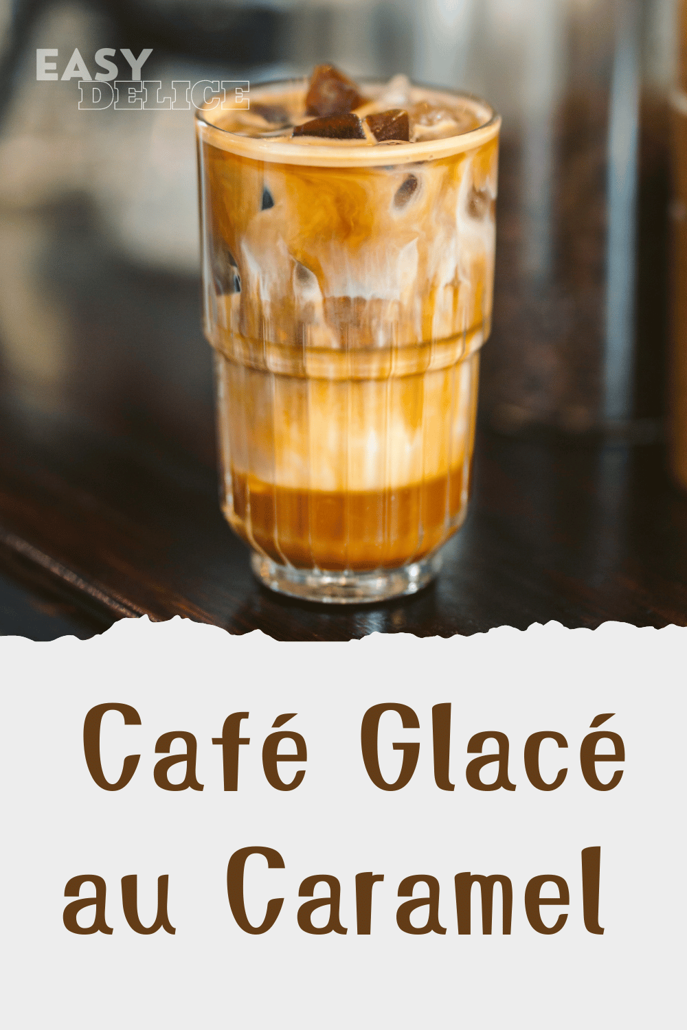 Café Glacé au Caramel et aux Noisettes 