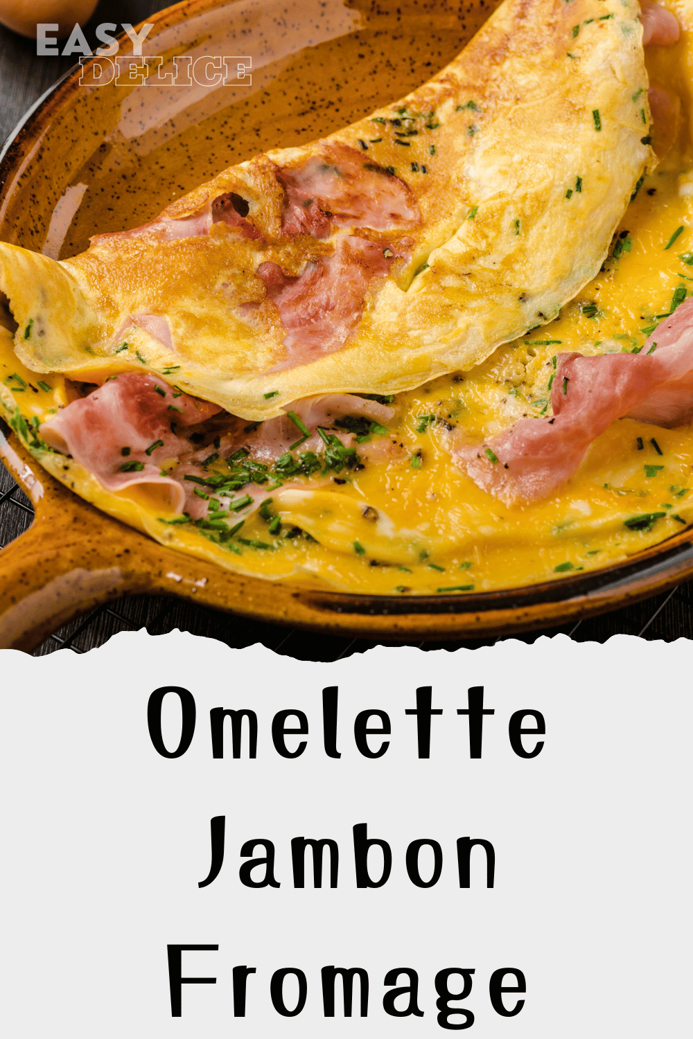 Omelette jambon-fromage