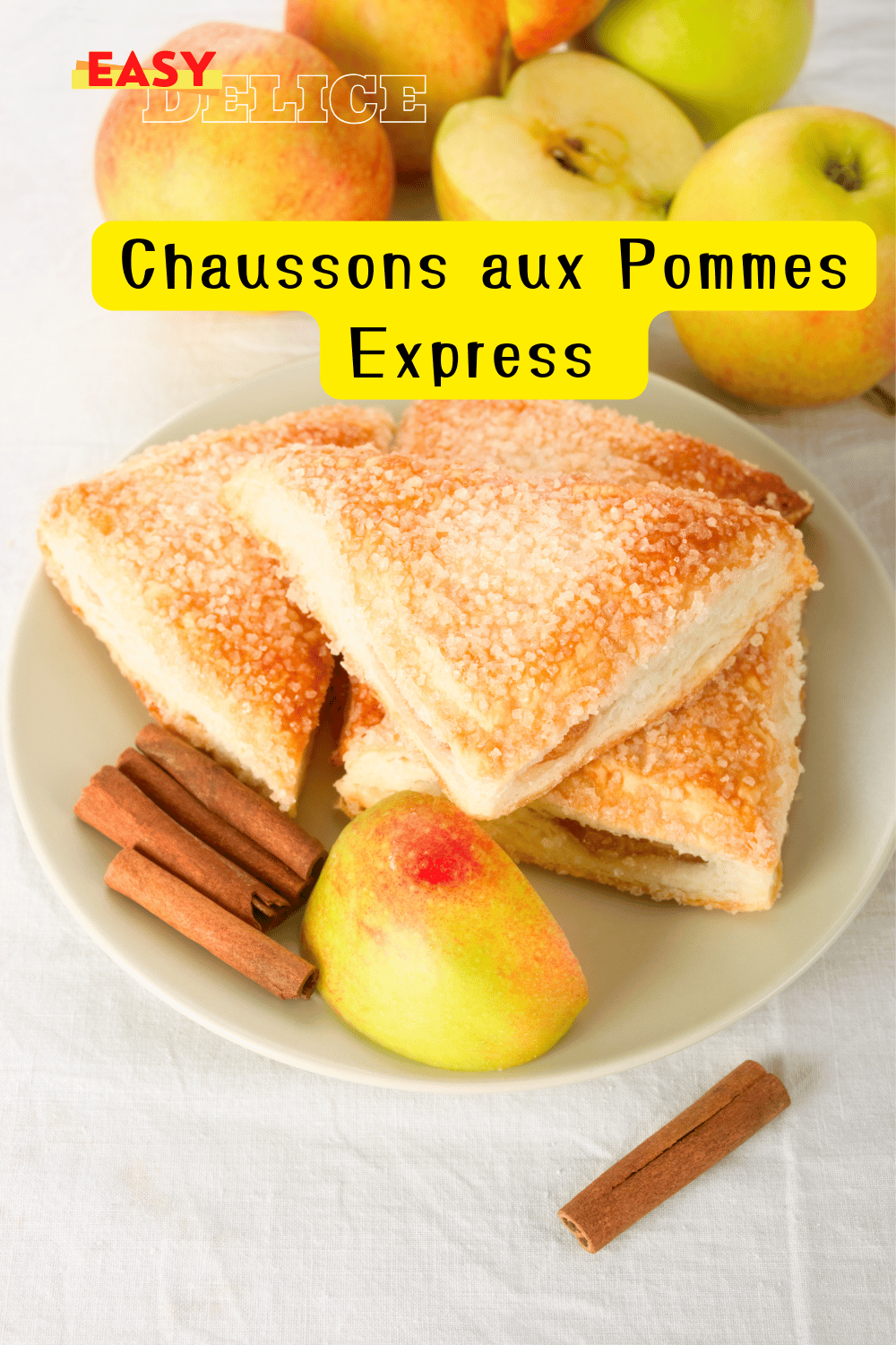 Chaussons aux pommes dorés et croustillants, fourrés de compote de pommes