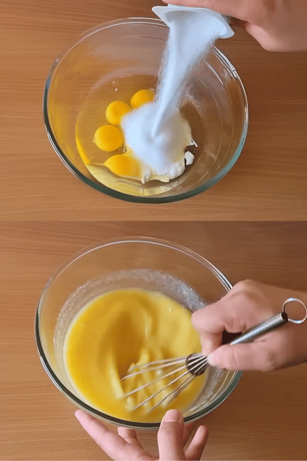 Gâteau doré et moelleux sans beurre ni huile, tranché sur une assiette ensoleillée.

