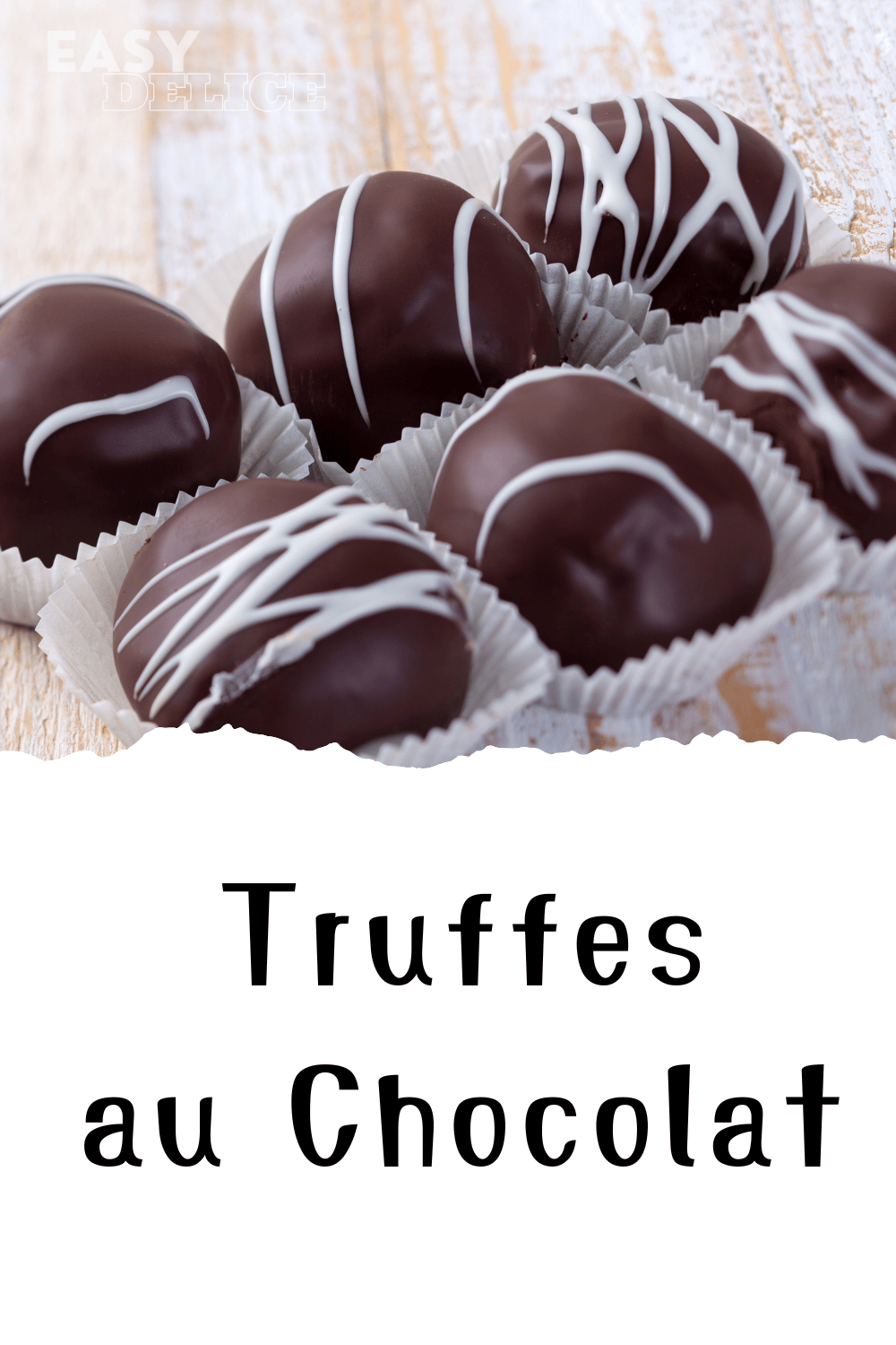 Assortiment de truffes au chocolat roulées dans du cacao, des noix et des copeaux de chocolat.