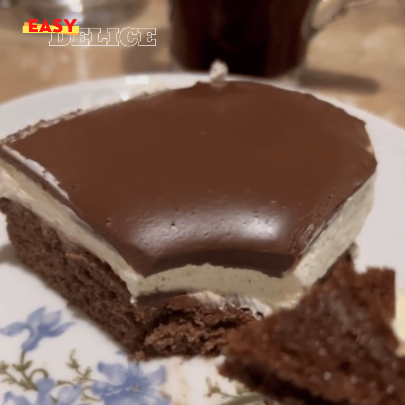 Gâteau qui pleure avec ganache et chantilly fait maison