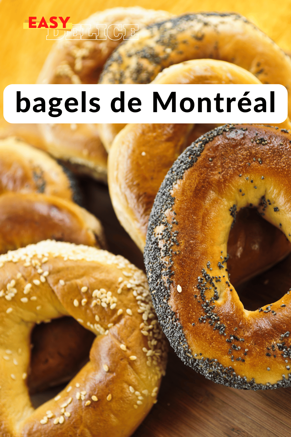 Bagels de Montréal dorés et garnis de graines de sésame