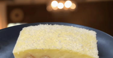 Gâteau au citron et noix de coco facile et délicieux