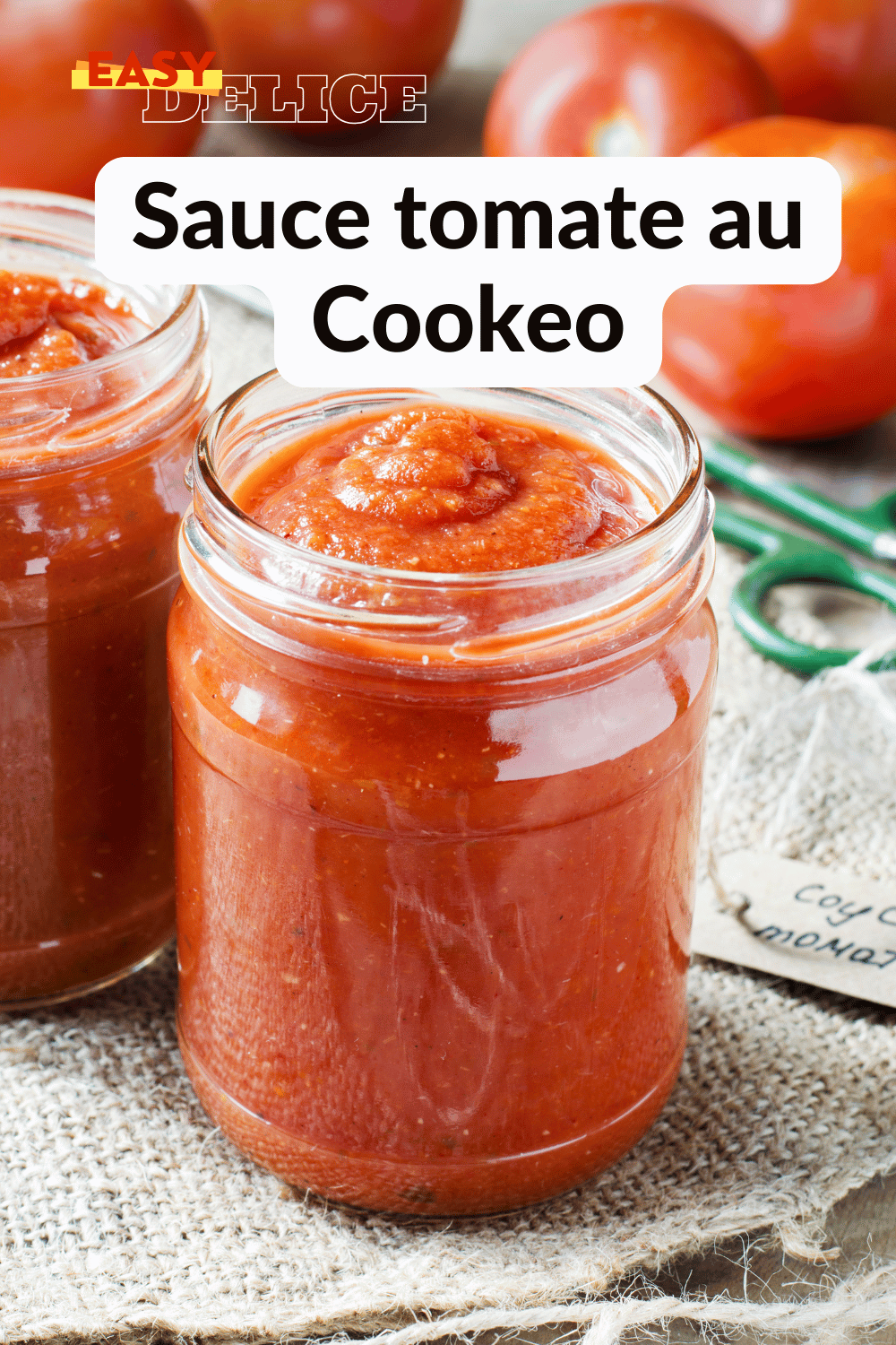 Sauce tomate maison préparée dans un Cookeo, prête à être servie avec des pâtes.