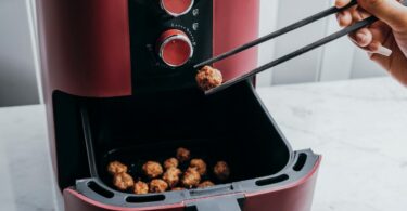 Problèmes courants avec un Air Fryer et solutions pour une cuisson parfaite.