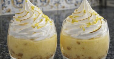 Mousse Crémeuse au Citron en 5 Minutes (Sans Cuisson)