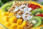 Smoothie Bowl Mangue-Coco avec Topping Granola