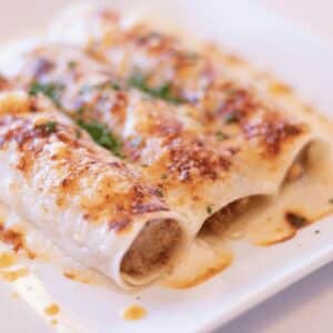Cannellonis à la Viande et Sauce Béchamel