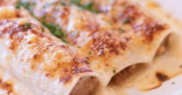 Cannellonis à la Viande et Sauce Béchamel