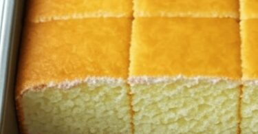 Gâteau Moelleux à la Vanille (Style Gâteau au Yaourt)