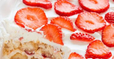Charlotte aux Fraises Façon Tiramisu