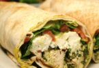 Sandwich Roulé au Poulet et Crudités