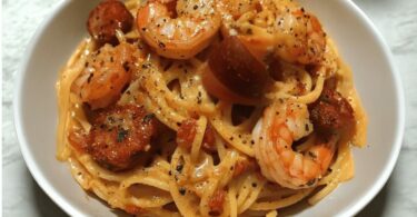 Spaghetti à la Crème de Poivron, Chorizo et Crevettes