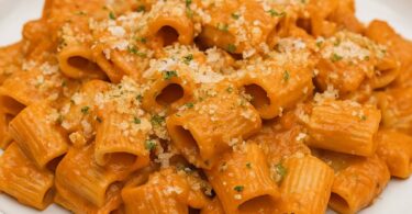 Penne à la Sauce Tomate Crémeuse (sans vodka)