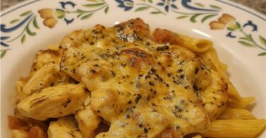 Pâtes au Poulet Gratinées au Fromage