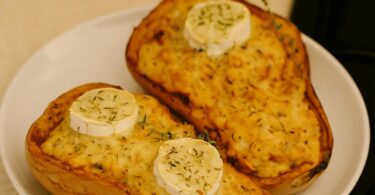 Butternut farcie aux lardons et au chèvre