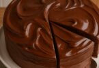 Gâteau au Chocolat avec Ganache Onctueuse