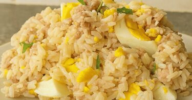 Salade de Riz au Thon et aux Œufs