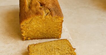 Cake au Caramel Beurre Salé et Yaourt