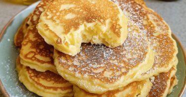 Pancakes au Yaourt Parfaits et Moelleux