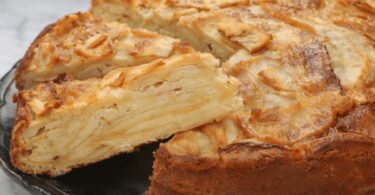 Gâteau invisible aux pommes façon Cyril Lignac