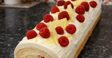 Bûche roulée à la crème citron