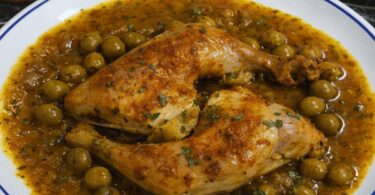 Poulet Mijoté aux Olives en Cocotte