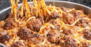 Gratin de Linguine aux Boulettes de Viande