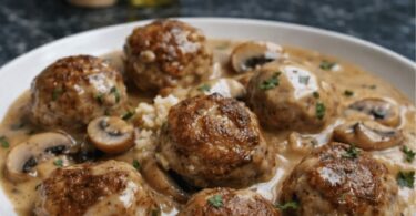 Boulettes de viande à la sauce crémeuse aux champignons