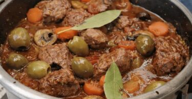 Sauté de veau aux olives
