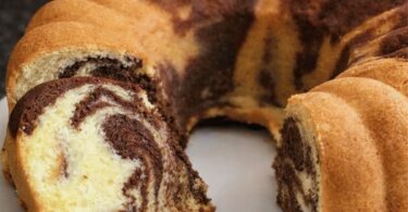 Cake Marbré Ultra Moelleux (Façon Chef – Résultat Garanti)