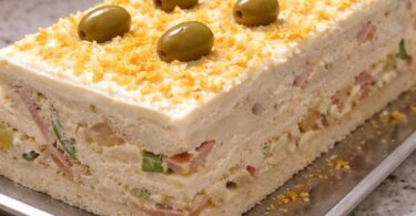 Gâteau Salé Froid Économique (Style Traiteur)