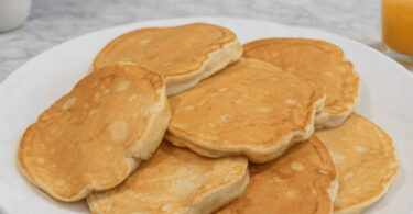  Pancakes Moelleux aux Pommes Caramélisées