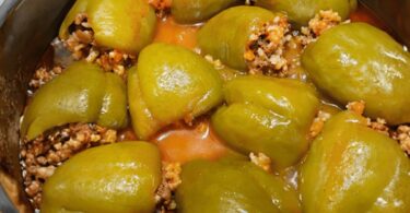 Poivrons Farcis Riz, Carotte & Oignon