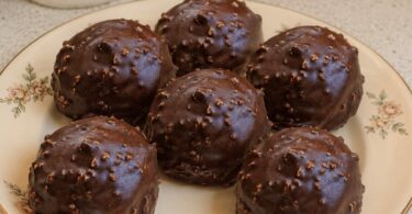 Dômes Choux Chocolat & Amandes Croquantes
