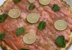 Tarte Feuilletée au Saumon Gravlax & Crème aux Herbes