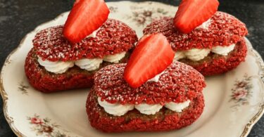 Éclairs Craquelin Vanille & Fraises (Façon Cyril Lignac)