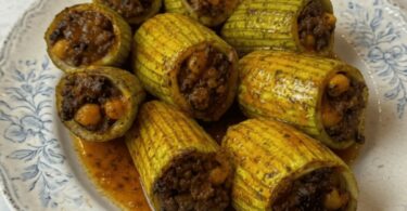 Courgettes Farcies à la Viande et Pois Chiches