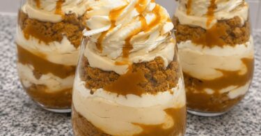 Verrines Caramel Beurre Salé, Crème Vanillée & Spéculoos