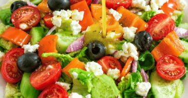Salade Grecque & Sa Sauce Spéciale Maison