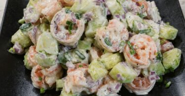 Salade Crémeuse de Concombre et Crevettes