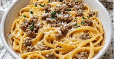 Linguines Crémeuses au Bœuf Haché et Parmesan