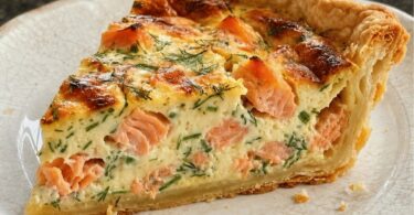 Quiche Crémeuse au Saumon & Fines Herbes